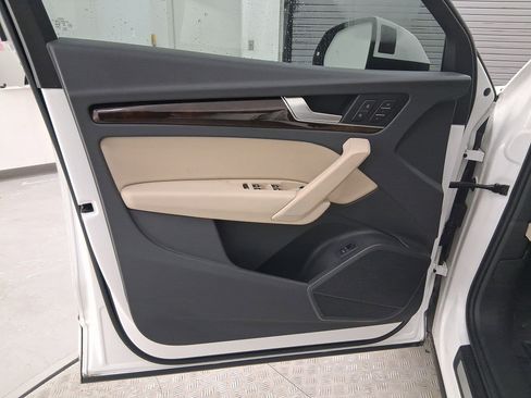 Used 2018 Audi Q5 Premium Plus w/ Premium Plus Package image 20