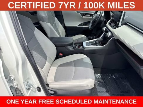 Used 2021 Toyota RAV4 Limited AWD/4WD image 9