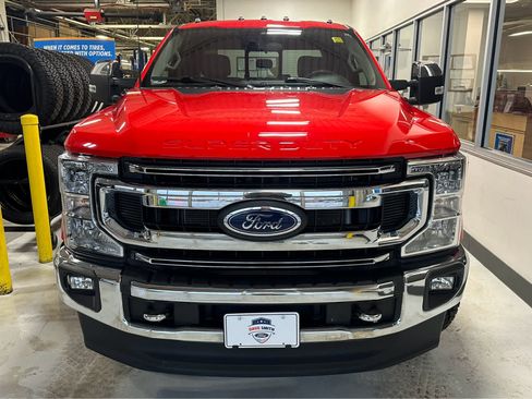 Used 2022 Ford F350 XLT w/ XLT Premium Package image 6
