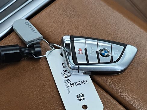 Used 2019 BMW X5 xDrive40i w/ Convenience Package AWD/4WD image 32