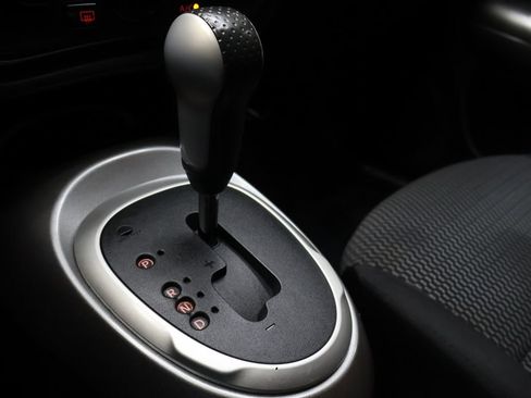 Used 2016 Nissan Juke S FWD image 24