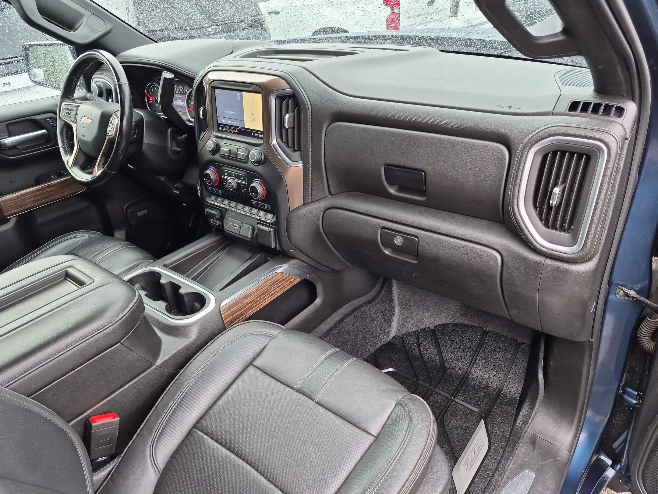 Used 2019 Chevrolet Silverado 1500 High Country w/ Technology Package AWD/4WD image 33