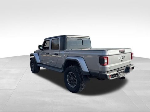 Used 2020 Jeep Gladiator Overland image 6