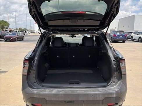 Used 2026 Nissan Kicks SR w/ Cold Weather Package FWD image 6