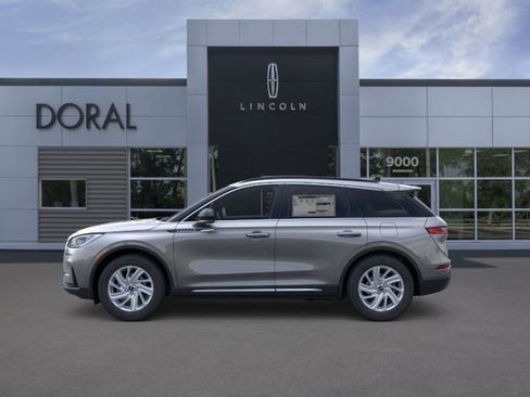 New 2026 Lincoln Corsair Premiere FWD image 3