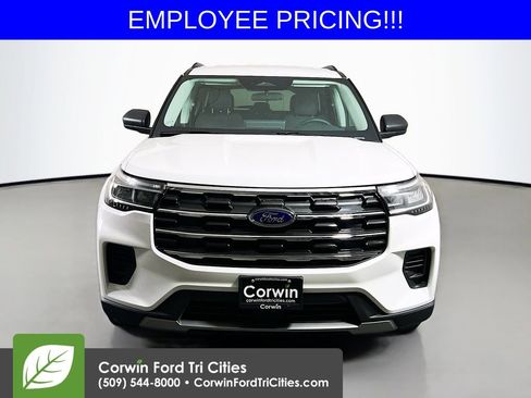 New 2026 Ford Explorer Active AWD/4WD image 4