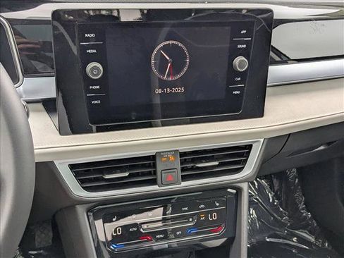 New 2025 Volkswagen Taos SE image 13