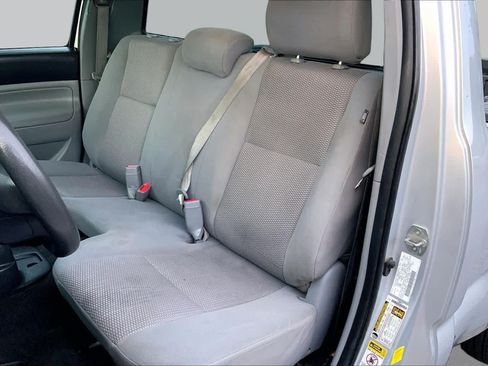 Used 2013 Toyota Tacoma 2WD Regular Cab image 6