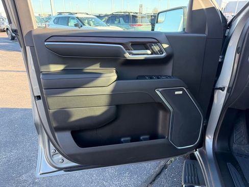 Used 2024 GMC Sierra 1500 SLT w/ SLT Premium Package image 13