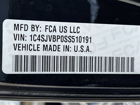 Used 2025 Jeep Wagoneer Series II AWD/4WD image 36