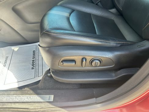 Used 2019 Chevrolet Equinox Premier AWD/4WD image 18