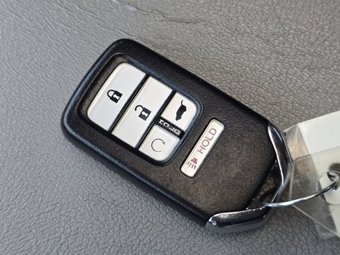 Certified 2017 Honda CR-V Touring image 33
