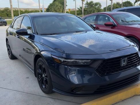 Used 2025 Honda Accord SE image 4