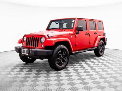 Used 2018 Jeep Wrangler Unlimited Sahara image 1