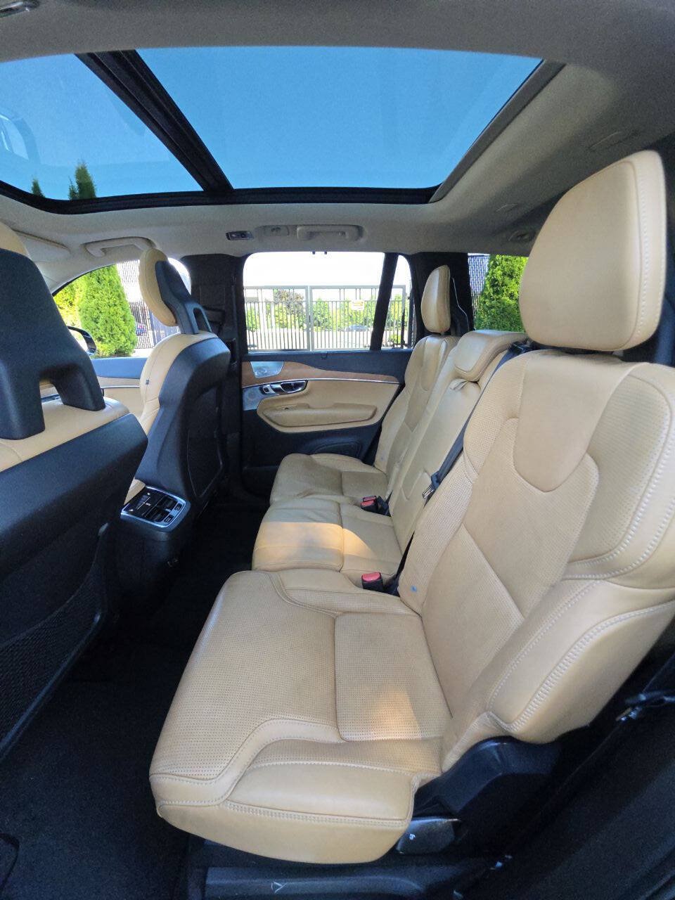 Used 2016 Volvo XC90 T6 Inscription AWD/4WD image 10