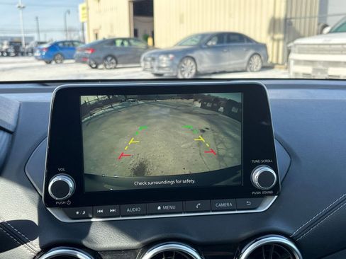 Used 2025 Nissan Sentra SV image 22