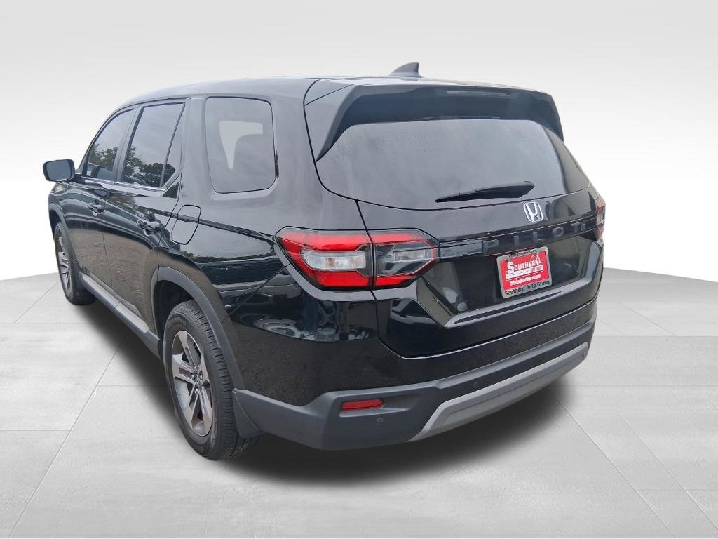 Used 2025 Honda Pilot EX-L image 6