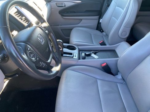 Used 2019 Honda Ridgeline RTL-T image 11