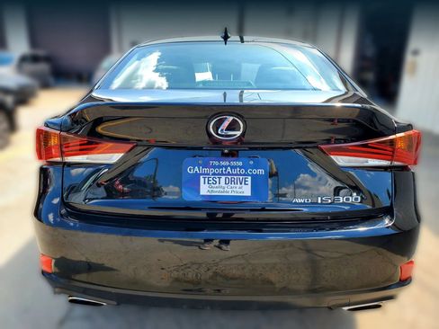 Used 2019 Lexus IS 300 AWD image 8