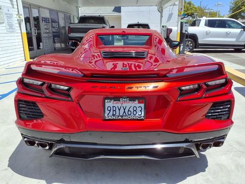 Used 2022 Chevrolet Corvette Stingray Premium Conv w/ Z51 Performance Package RWD image 10