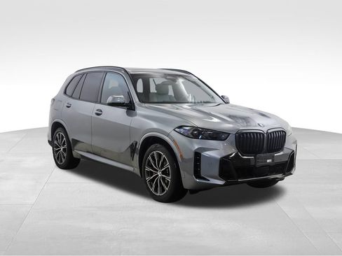 Used 2025 BMW X5 xDrive40i w/ M Sport Package image 7