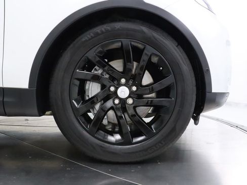 Used 2019 Land Rover Discovery HSE AWD/4WD image 44