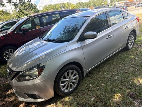 Used 2019 Nissan Sentra SV FWD image 1