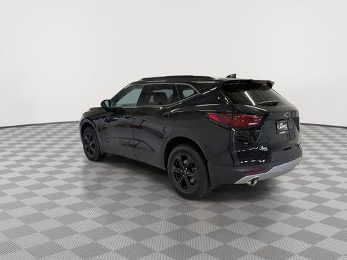 New 2025 Chevrolet Blazer LT w/ Midnight/Sport Edition FWD image 7