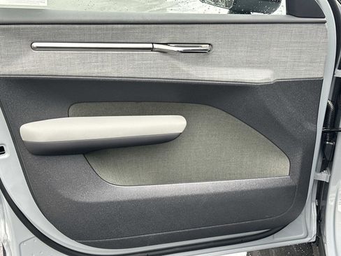 New 2026 Volvo EX30 Cross Country Ultra image 11