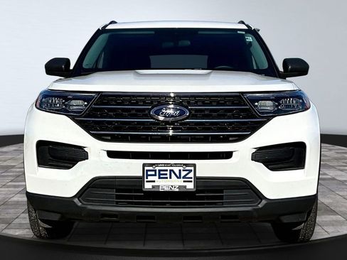 Used 2024 Ford Explorer XLT w/ Class IV Trailer Tow Package AWD/4WD image 2