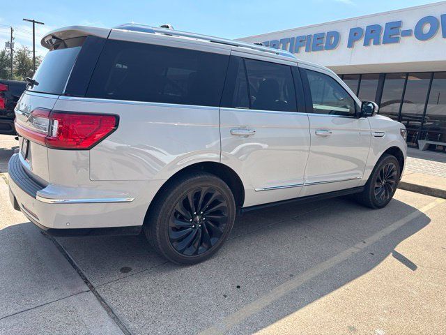 Used 2021 Lincoln Navigator Reserve AWD/4WD image 3
