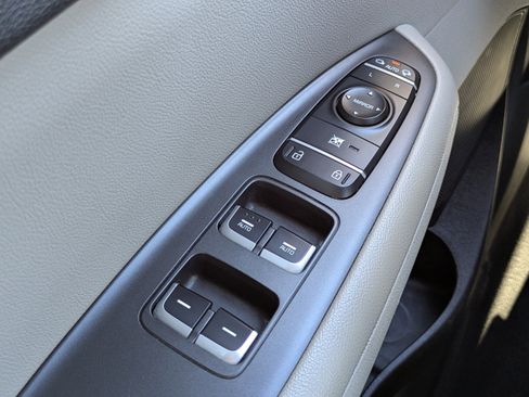 Used 2017 Kia Optima LX w/ Driver Convenience Package image 26