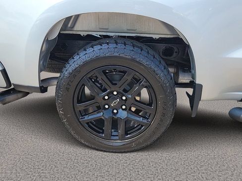 Used 2022 Chevrolet Silverado 1500 Custom w/ Rally Edition AWD/4WD image 7