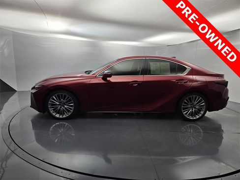 Used 2023 Lexus IS 300 w/ Premium Package image 9