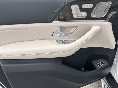New 2026 Mercedes-Benz GLS 450 4MATIC image 11