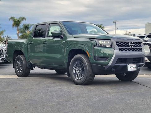 New 2026 Nissan Frontier SV w/ Tow Package AWD/4WD image 14