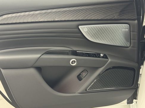 New 2025 Maserati Grecale GT image 8