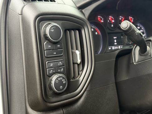 Used 2025 Chevrolet Silverado 2500 W/T w/ WT Convenience Package image 12