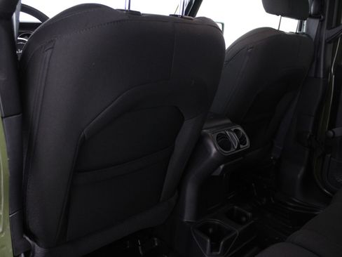 Used 2021 Jeep Wrangler Unlimited Sport AWD/4WD image 16