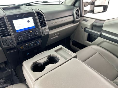 Used 2021 Ford F250 XL w/ Power Equipment Group image 21