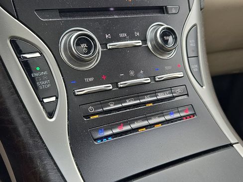 Used 2019 Lincoln Nautilus Reserve AWD/4WD image 22