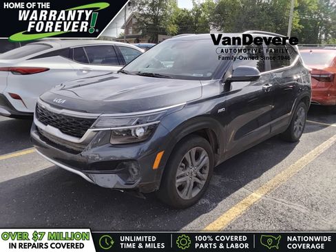 Used 2023 Kia Seltos S AWD/4WD image 1