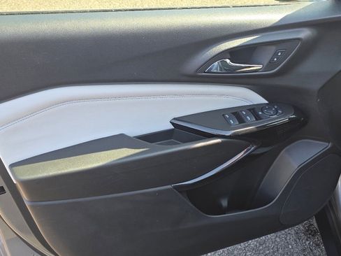 Certified 2025 Chevrolet Trax LT w/ Driver Confidence Package image 31