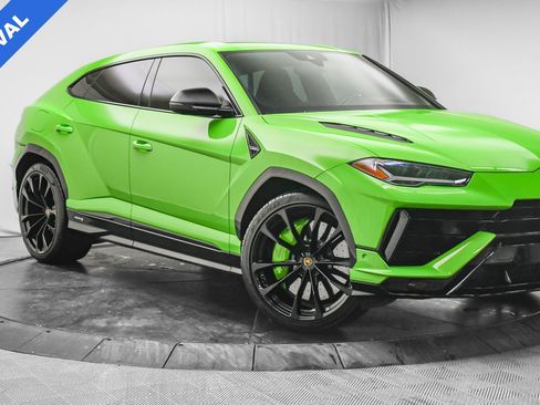 Used 2023 Lamborghini Urus S image 1