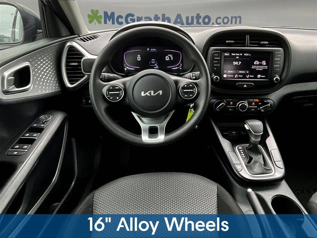 Used 2023 Kia Soul LX w/ Option Group 015 FWD image 11