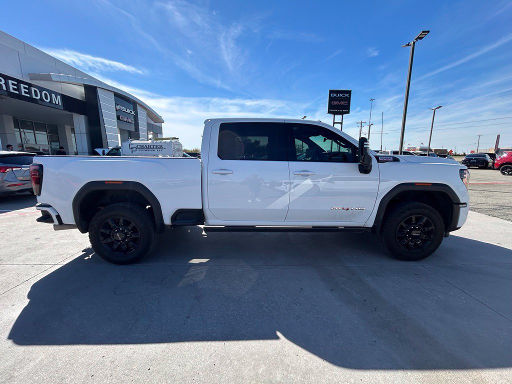 Used 2024 GMC Sierra 3500 AT4 w/ AT4 Premium Plus Package AWD/4WD image 4