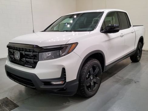 New 2026 Honda Ridgeline Black Edition image 4