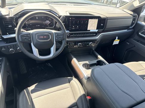 New 2026 GMC Sierra 2500 SLT w/ Max Trailering Package AWD/4WD image 9