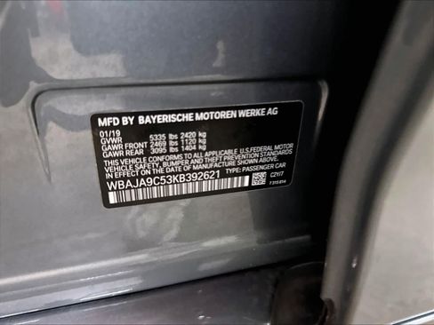 Used 2019 BMW 530e RWD image 33