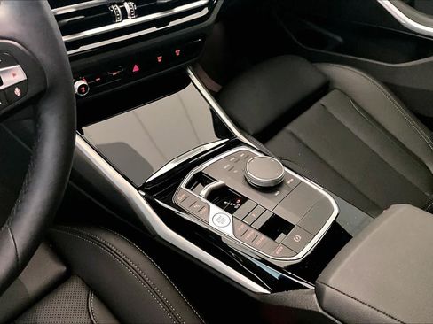 Used 2024 BMW 330i Sedan w/ Premium Package RWD image 14